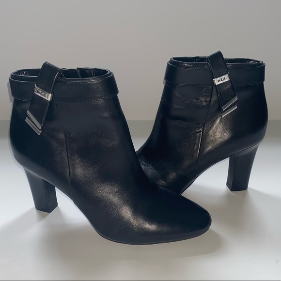Ralph Lauren Black Leather Brinly Heeled Ankle Boots Booties 7.5 - Picture 2 of 9